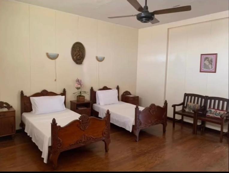 Casa Don Julian Guesthouse Bais Bagian luar foto
