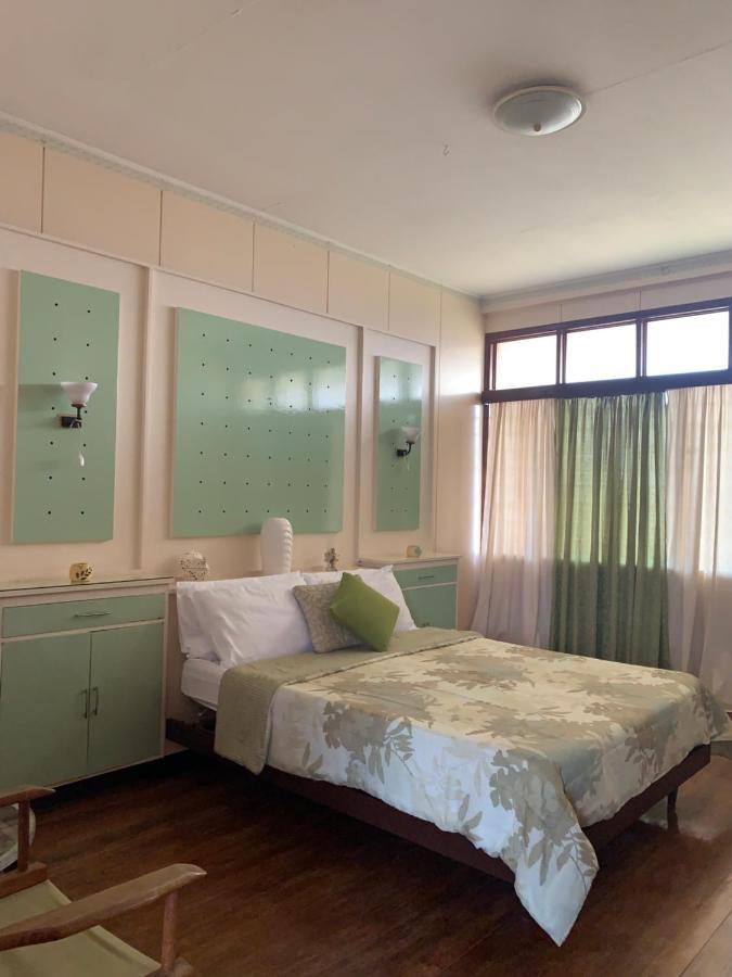 Casa Don Julian Guesthouse Bais Bagian luar foto
